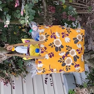 NWT ECCOLO Pom Pom Canvas Tote